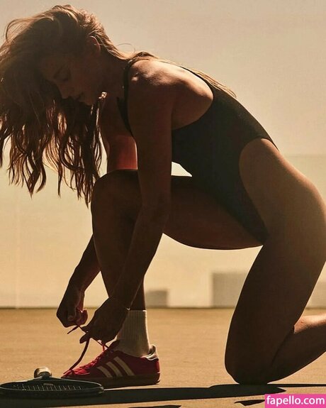 Olivia Elliott star archive