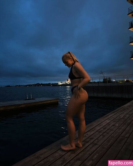 Silje Fredsvik sexy actress image