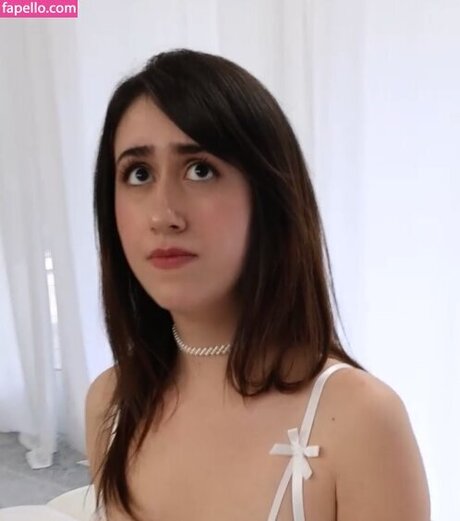 Khloe Mendosa star sex photos