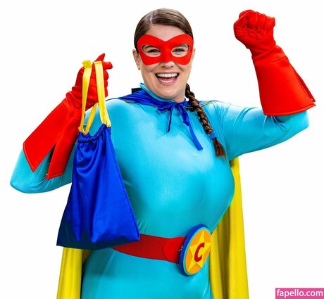 Caitlin Claessens star beautiful photo