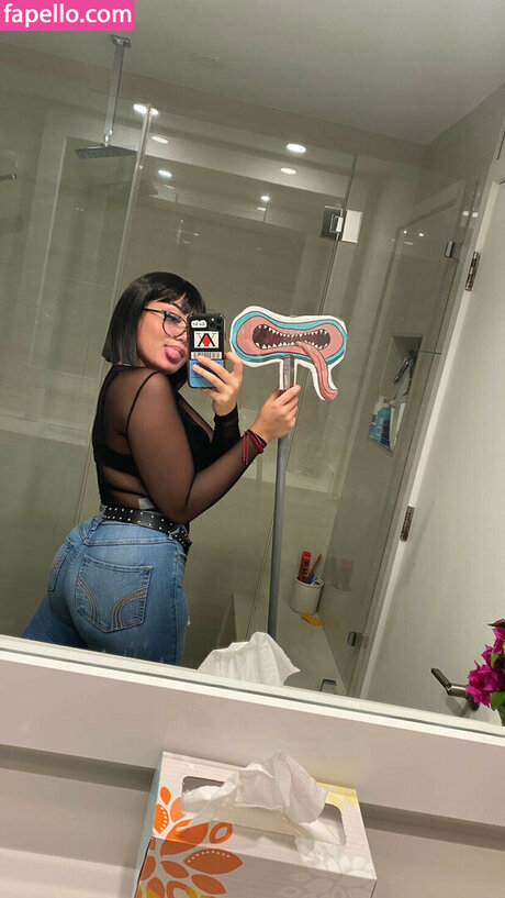 ghouluvr perfect model images