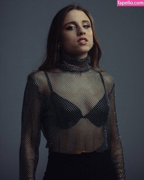 Angelina Mango model art pictures