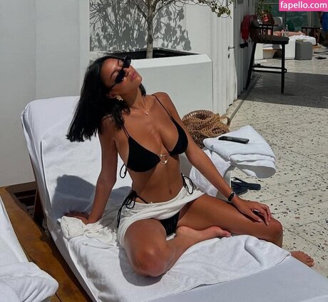 Liya Mizrahi model pornographic images