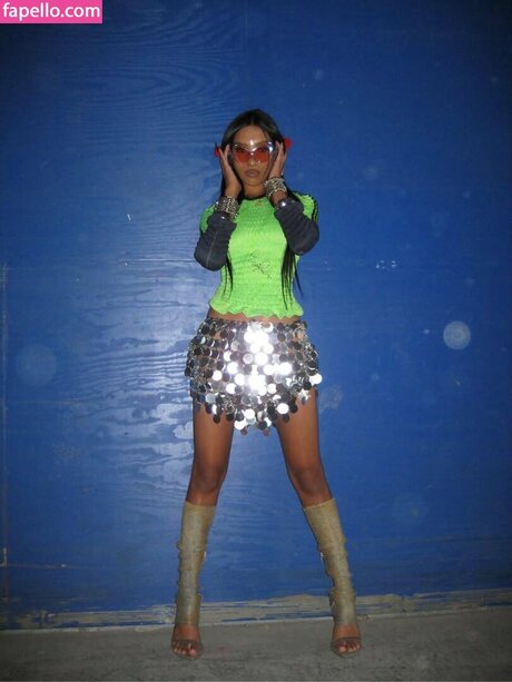 Lara Raj hot model archive