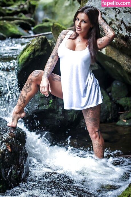 Jasmin Ruehle nude model photo