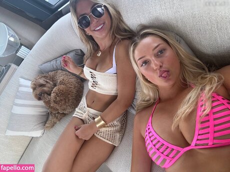 Sydney Thomas hot actress image