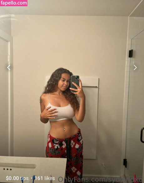 sydswrldxo nude star pictures