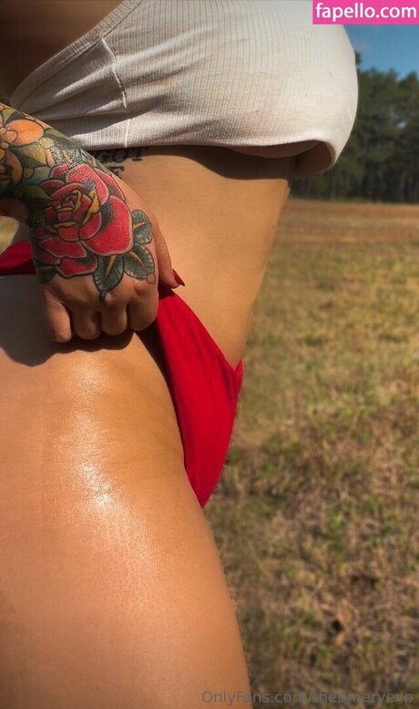 EmeryEXP high quality pornstar img