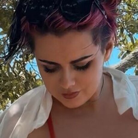 EmeryEXP beautiful pornstar picture