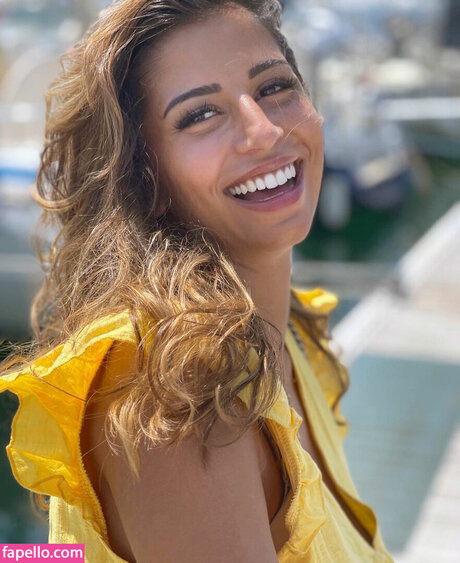 evabenetatou model naked pictures