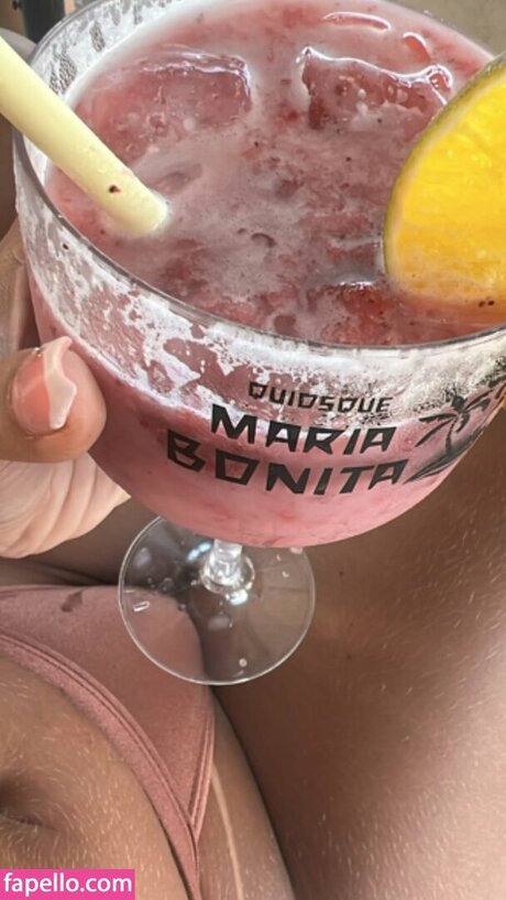 Lais Miranda free model pictures