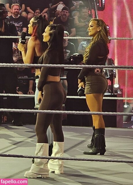 Fallon Henley model beautiful pics