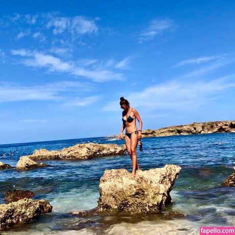 Gigi Vilela star sexy galleries