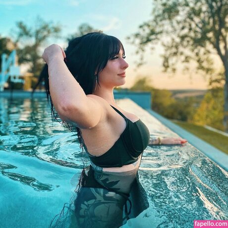 Juliakins hd actress pictures