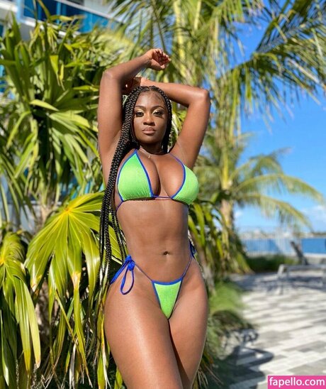 Yababeth nice star picture