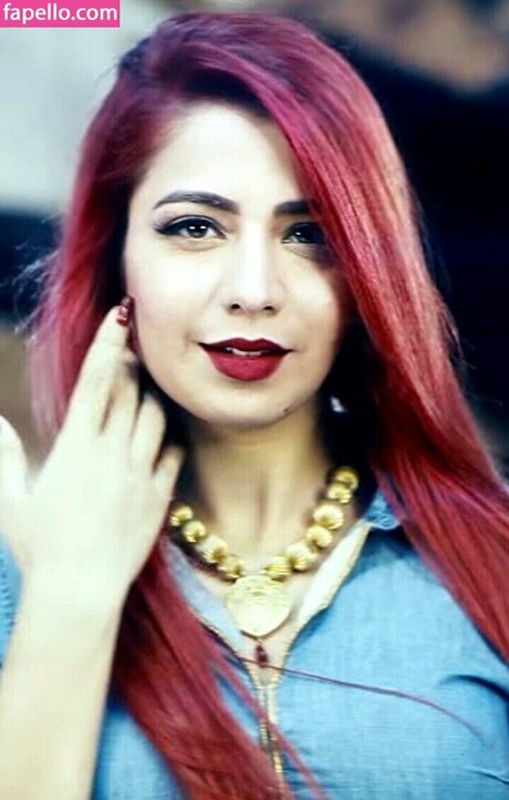 Jasmine Sandlas art star pic