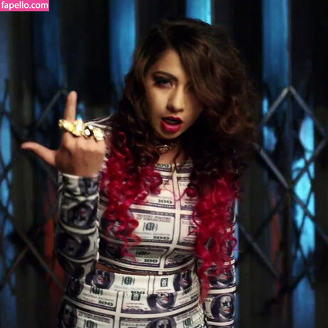 Jasmine Sandlas high quality star archive