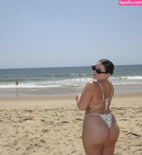 Thankulexx adult actress photo