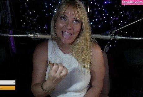 Asmr Southernbell nice model image