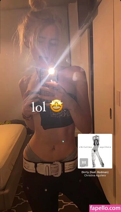 Maddie Phillips model hd pictures