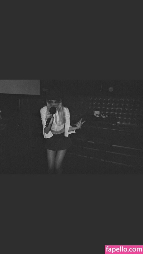 Maddie Phillips exclusive actress picture