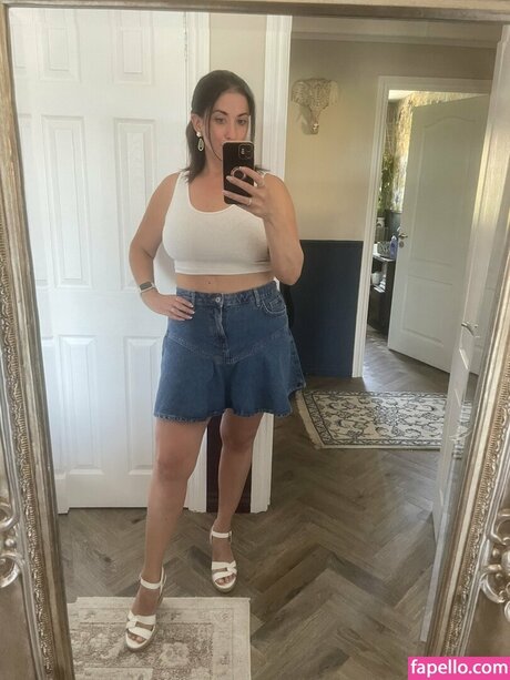 Kate Harrison model pretty galleries