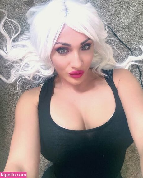 slanofflames model porn image