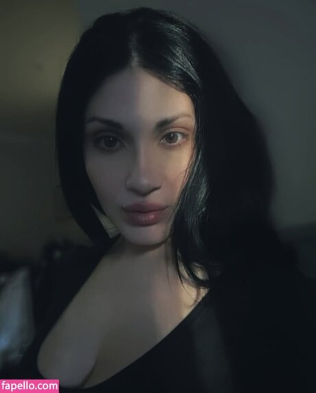 slanofflames beautiful actress img