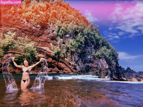 Billie Lourd art pornstar galleries