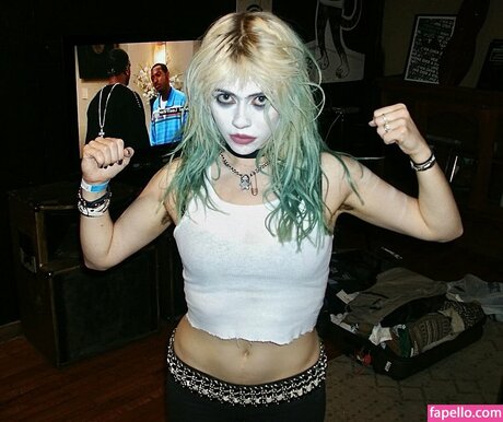 wormsheriff erotic actress pictures