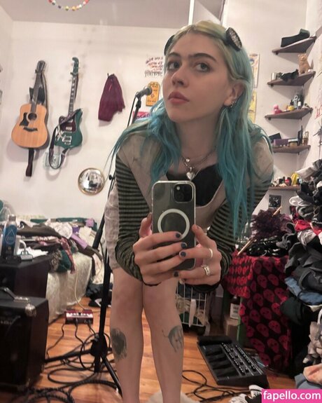 wormsheriff star nude image