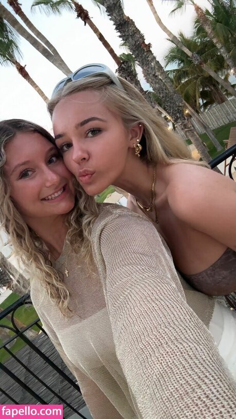 Thalia Hamidi erotic actress photo