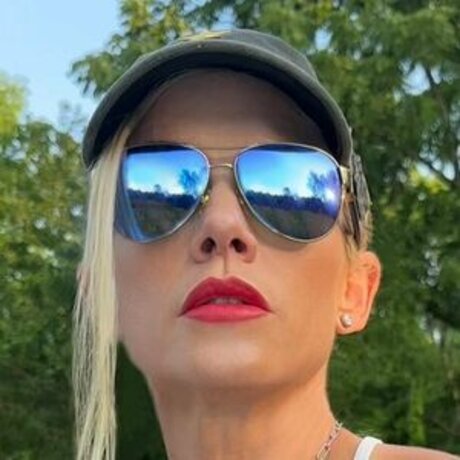 Kerri Ann Hoskins art pornstar pics