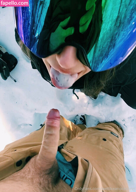 WetLikeAnOcean xxx star pic