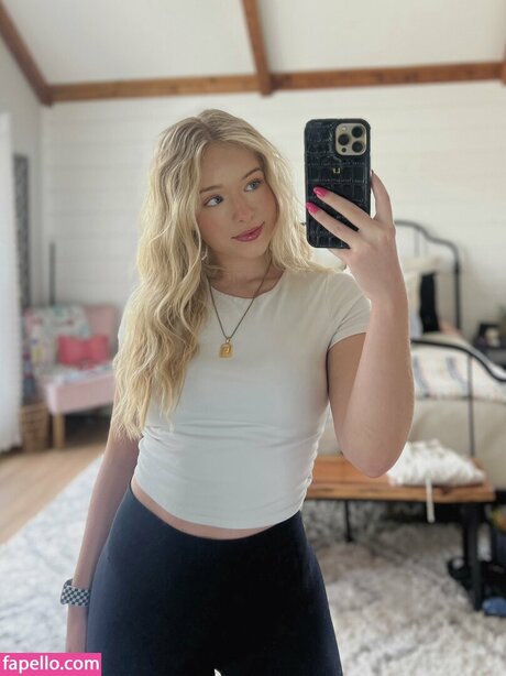 Lynzie Fulton pornstar free image