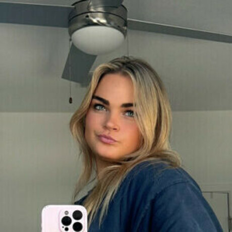 Ellesweats pornstar perfect photos