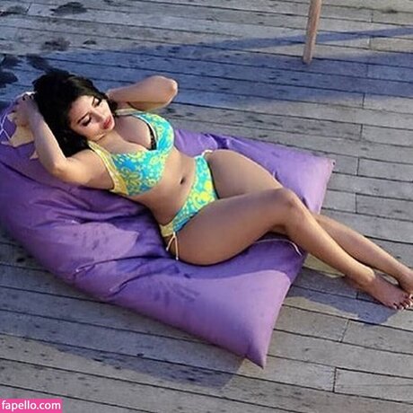 Niez ka free pornstar photos