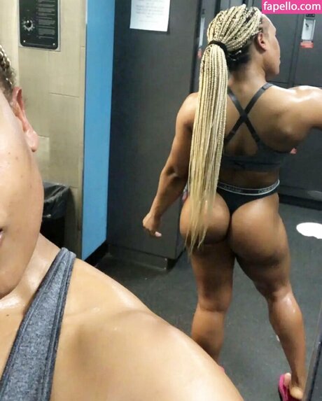 iamcassfit star exclusive pictures