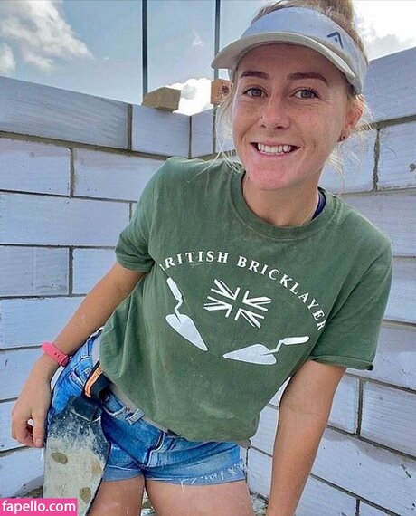 DarcieDoesIt nude pornstar photo