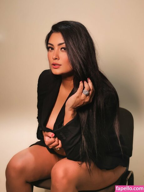 Twinkle Kapoor xxx model pictures