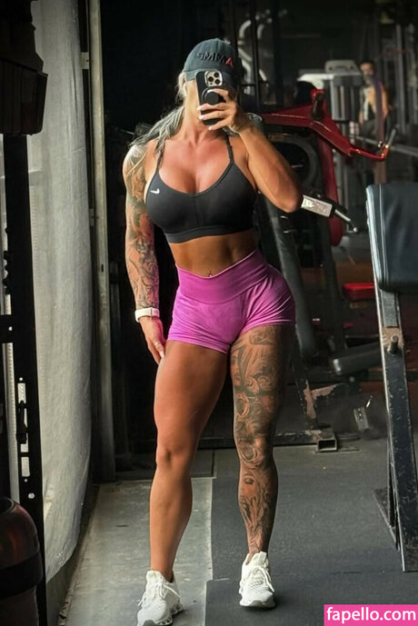 Sara Pauline model sex pictures