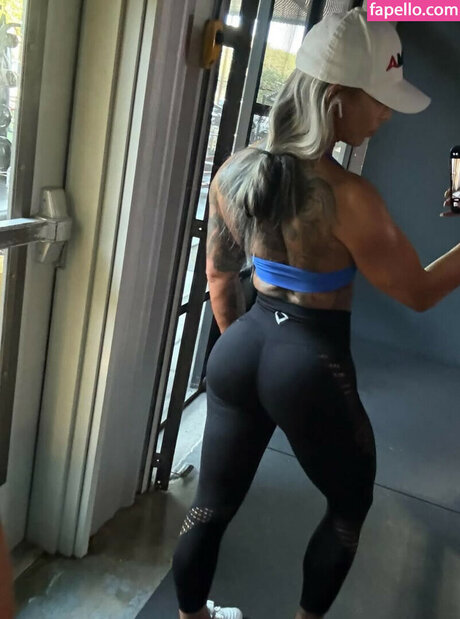 Sara Pauline pornstar erotic photo