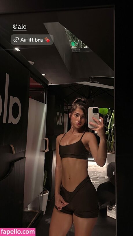 Rayna V beautiful actress photos