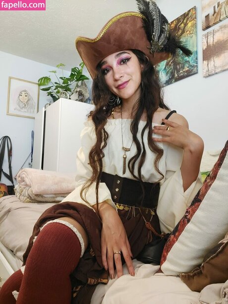 AlineFouche sex actress picture