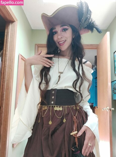 AlineFouche pretty actress photos