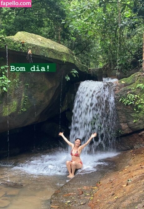 Manuela Do Monte top actress picture