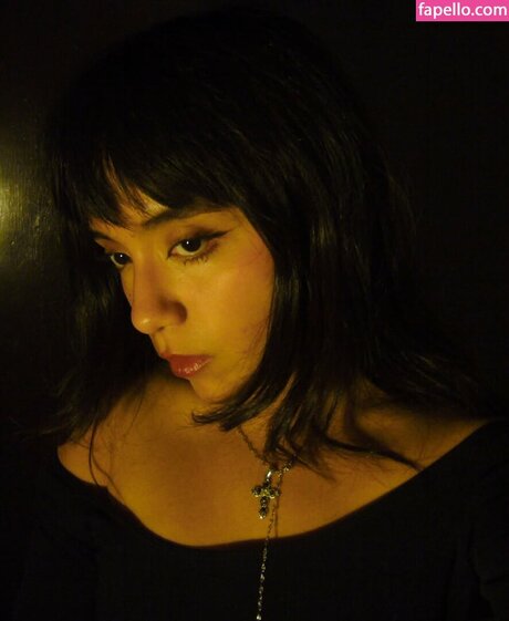 lesbian kissing onlyfans hot nude image