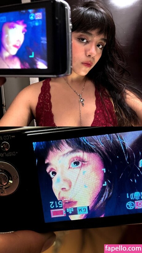 Om4ly model hot picture