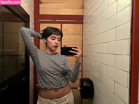 Om4ly model nudes photos