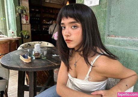 Om4ly model best img